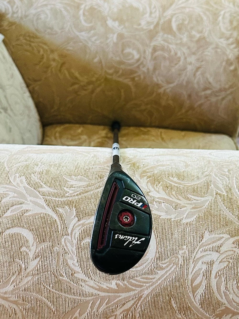Adams Pro 20° Hybrid Golf Club Aldila Tour ATX R Flex Graphite Shaft 40” RH